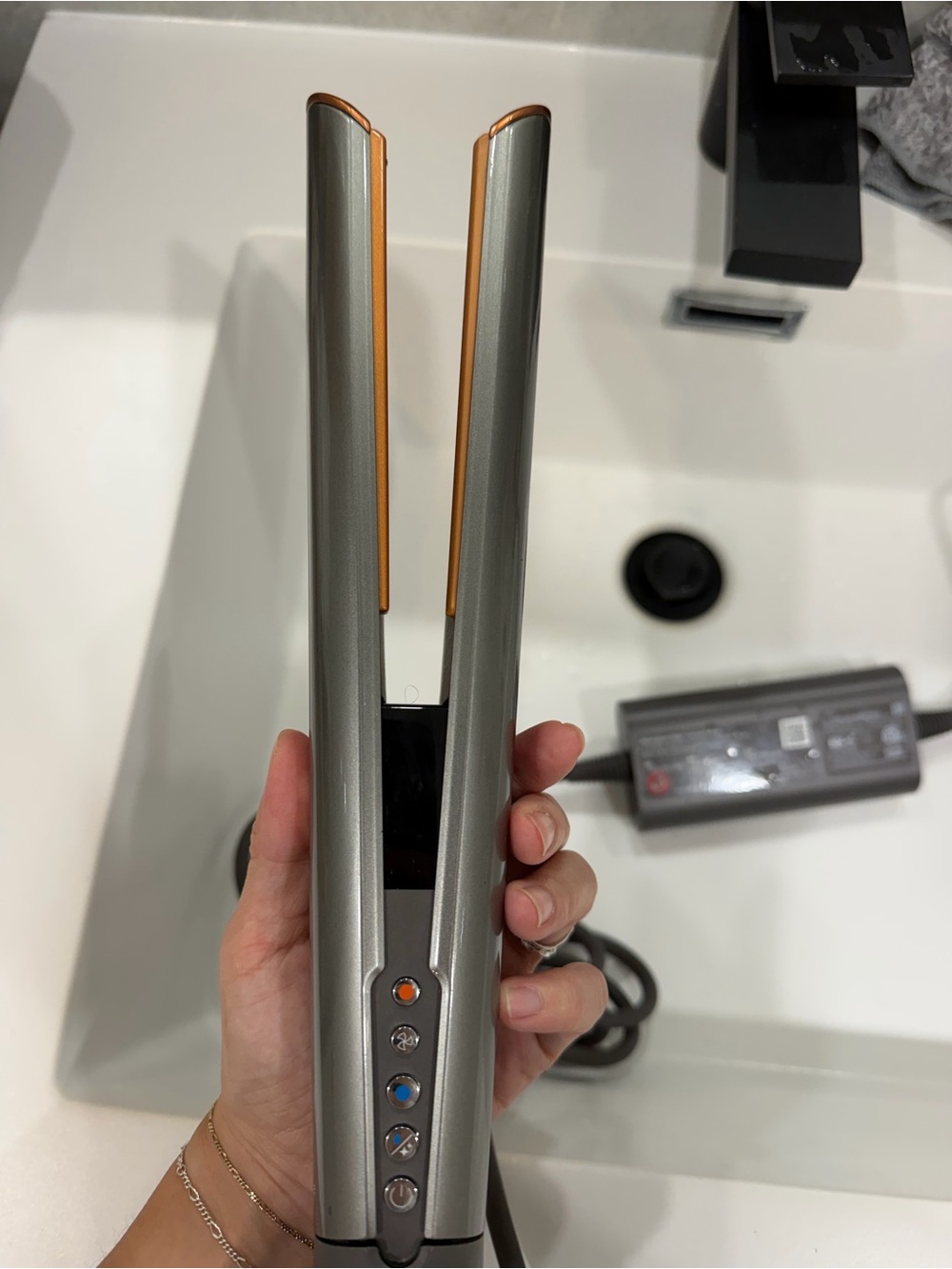 Dyson Airstrait - Picture 5 of 9